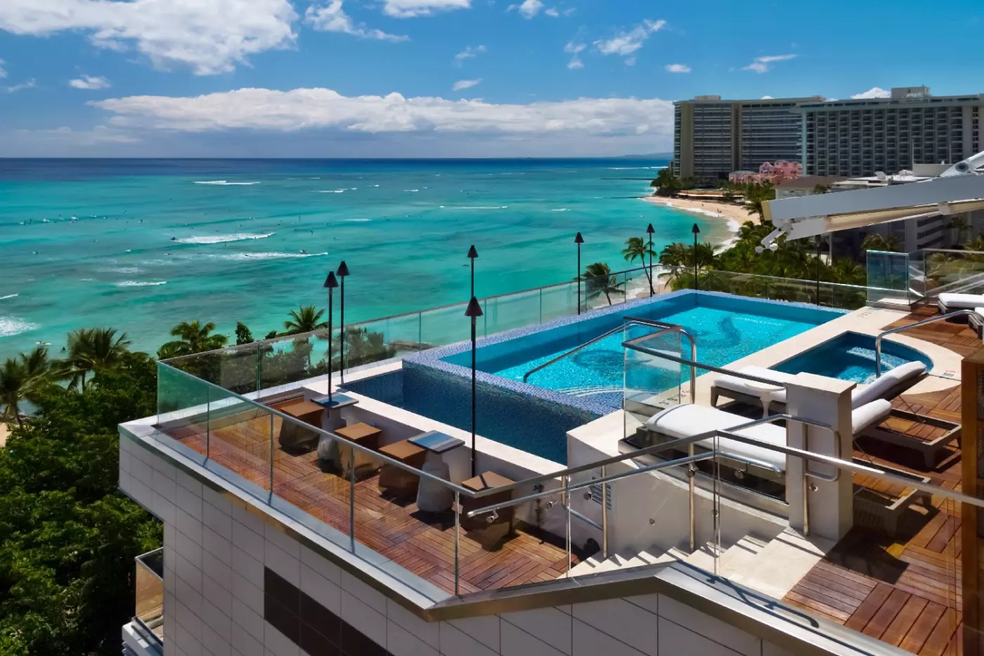 ESPACIO The Jewel of Waikiki