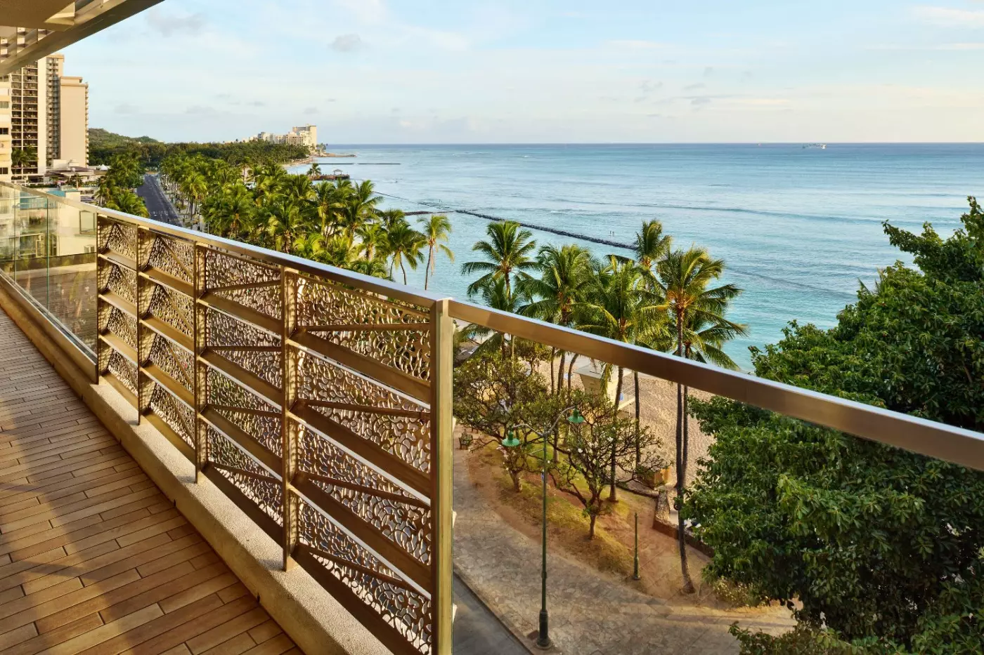 ESPACIO The Jewel of Waikiki