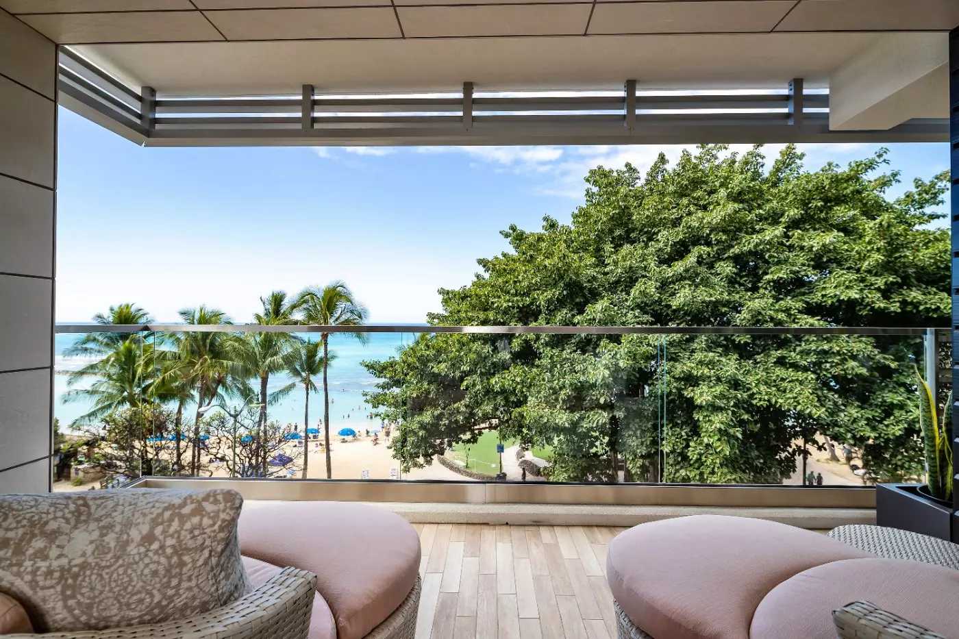 ESPACIO The Jewel of Waikiki