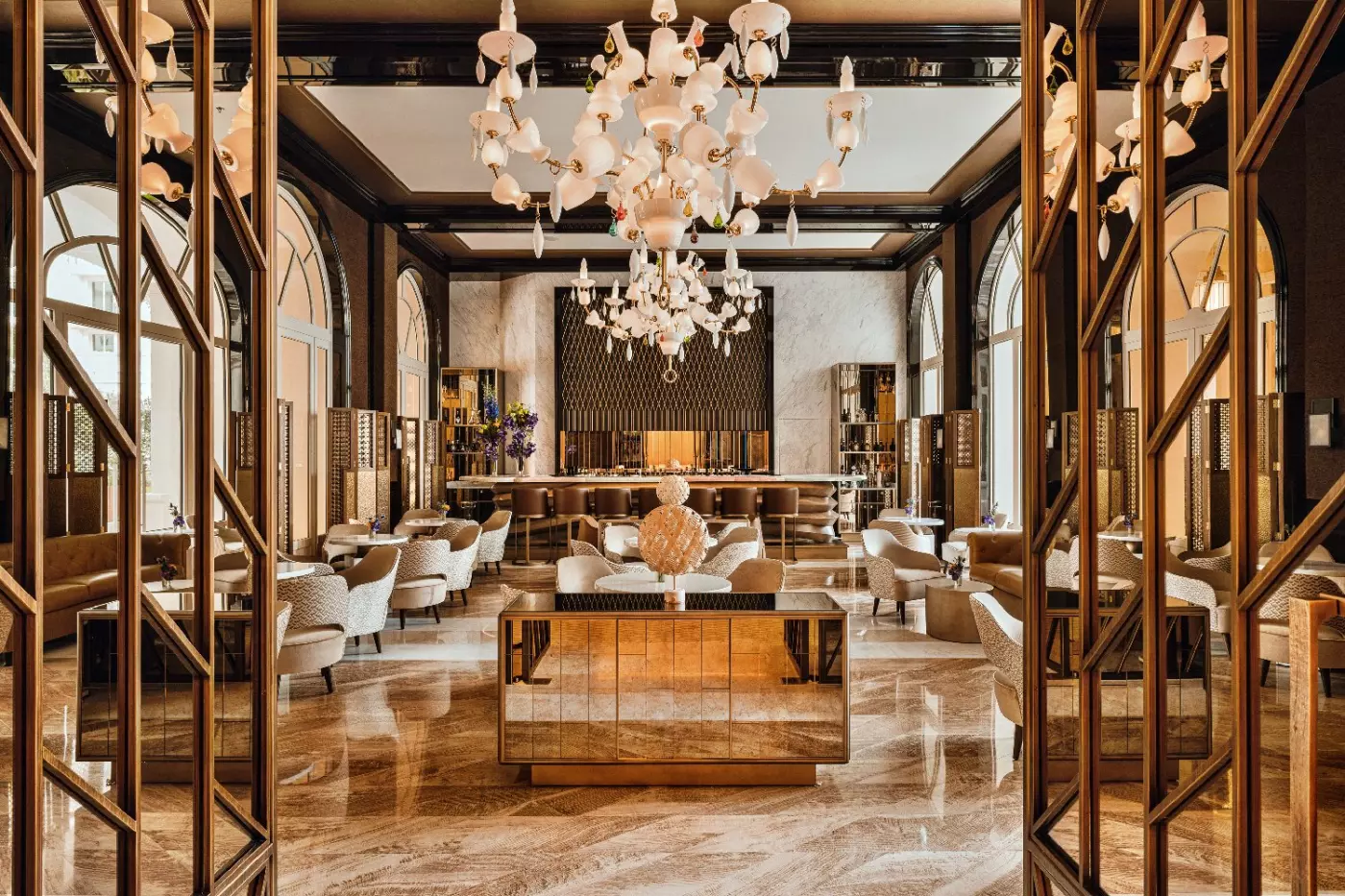 Carlton Cannes, A Regent Hotel