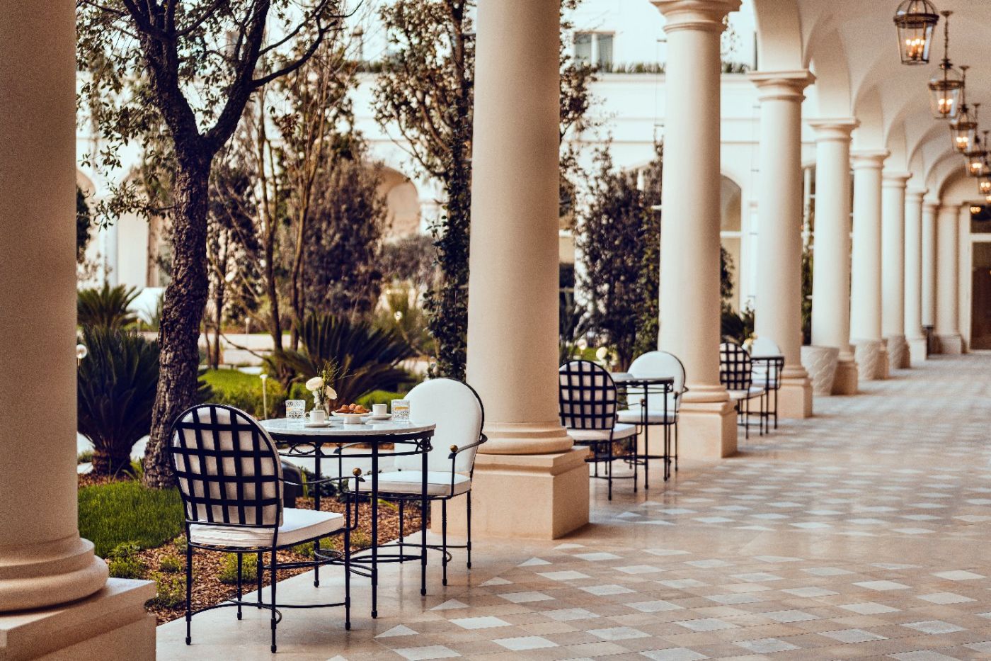 Carlton Cannes, A Regent Hotel