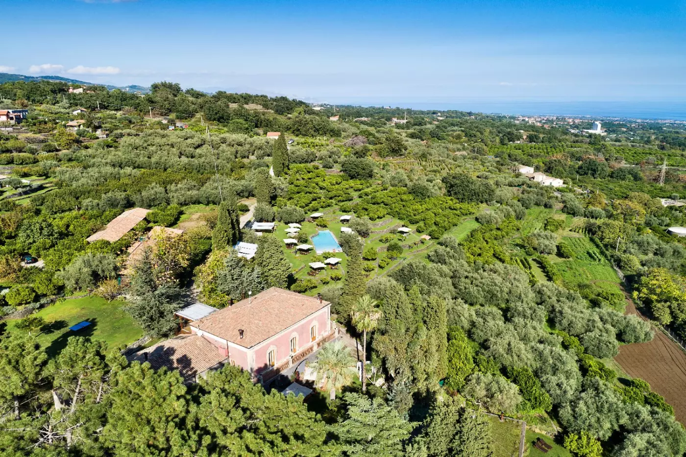 Monaci delle Terre Nere