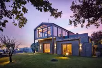 Thumbnail Monaci delle Terre Nere