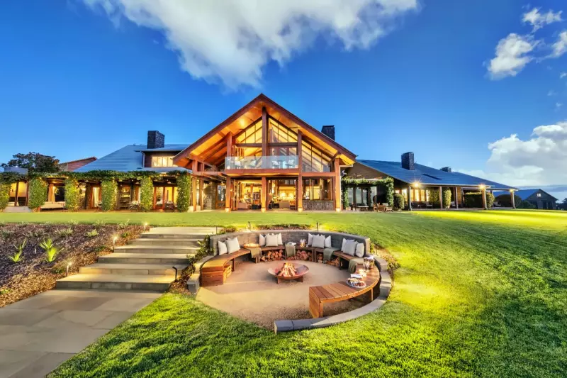 Spicers Peak Lodge