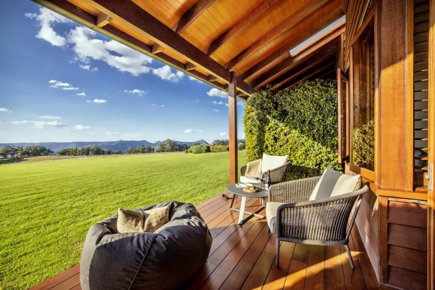 Spicers Peak Lodge