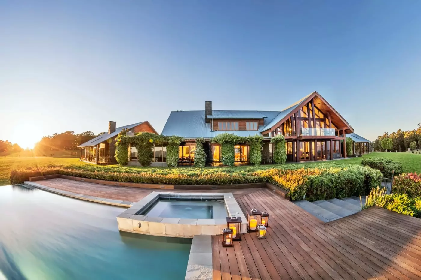 Spicers Peak Lodge