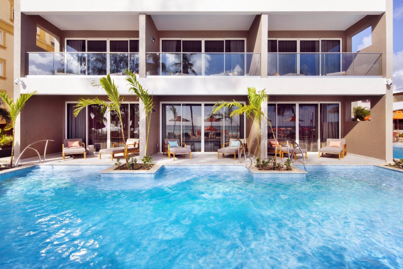 O2 Beach Club & Spa
