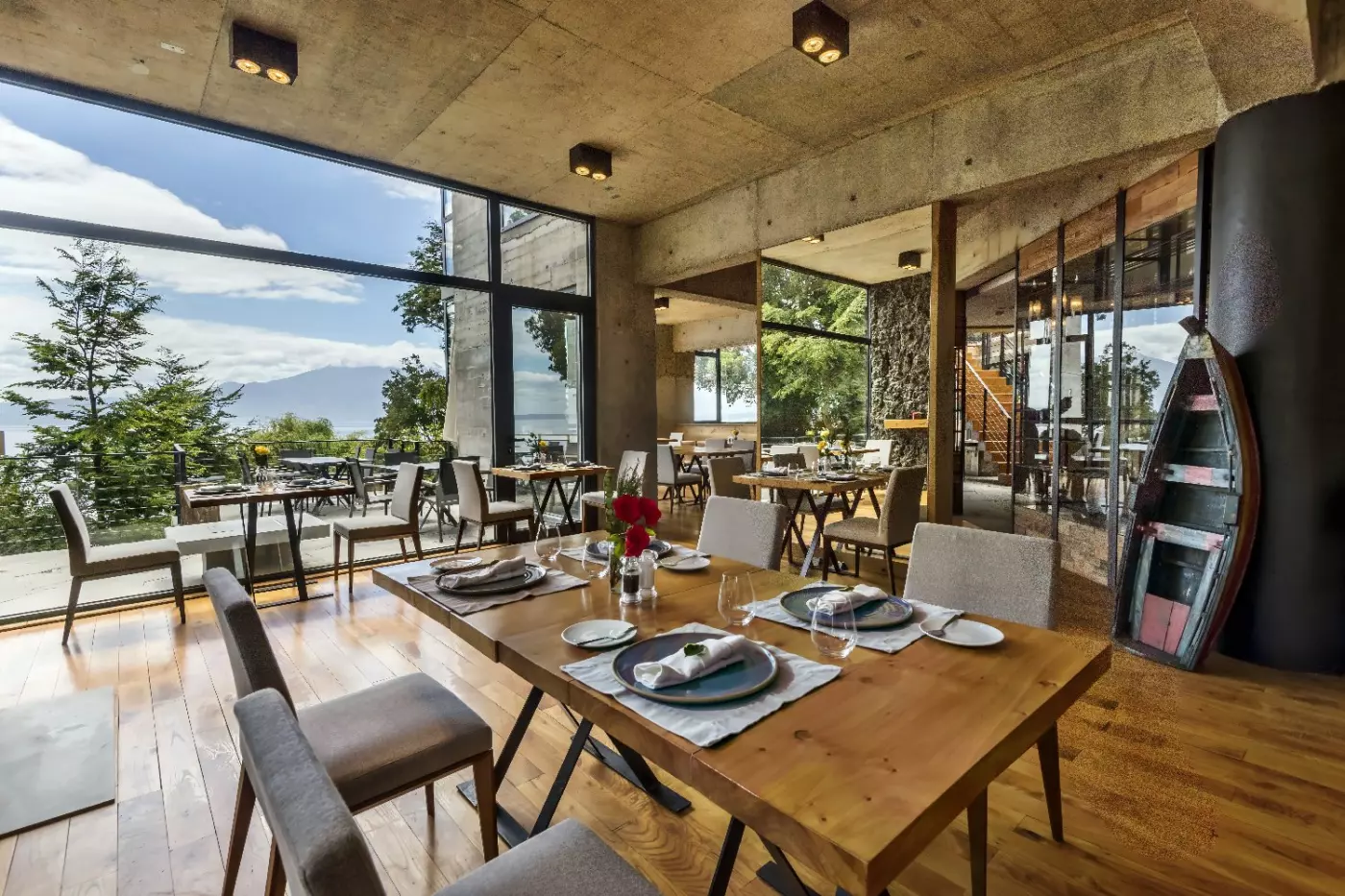 Hotel AWA Puerto Varas