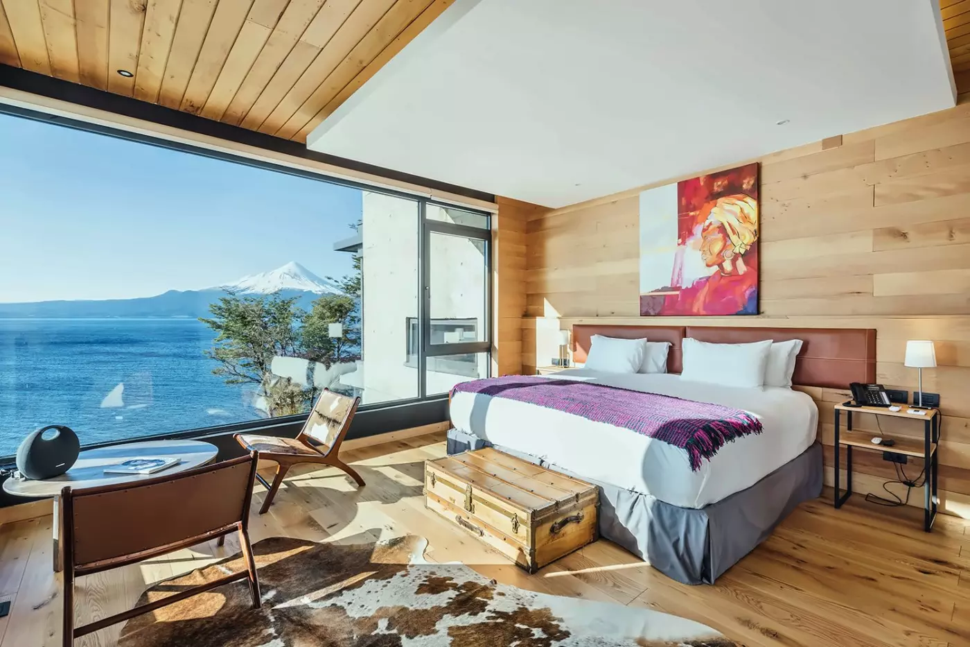Hotel AWA Puerto Varas