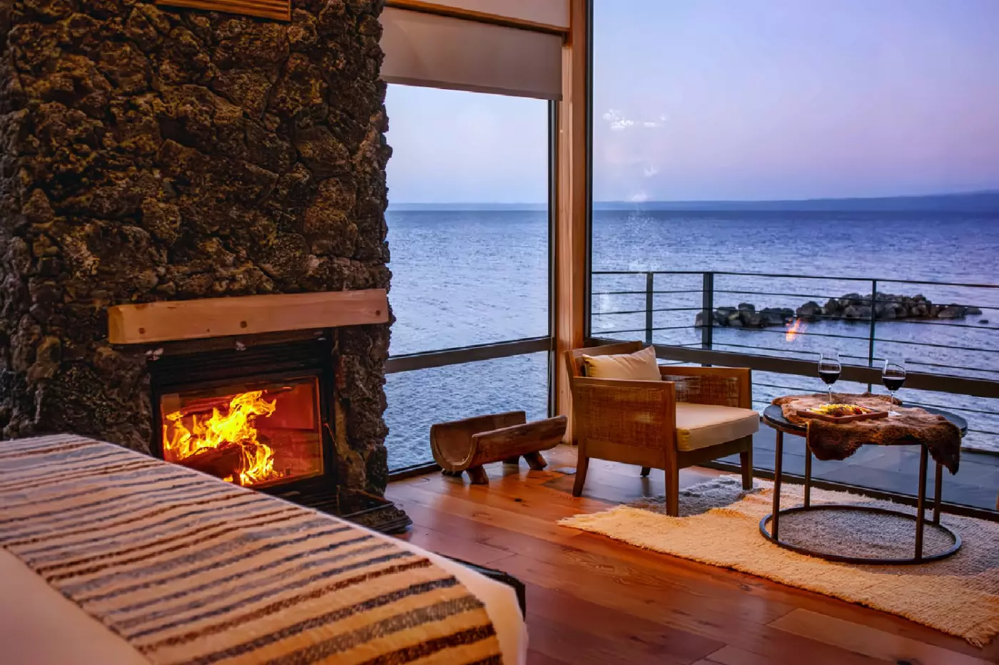 Hotel AWA Puerto Varas