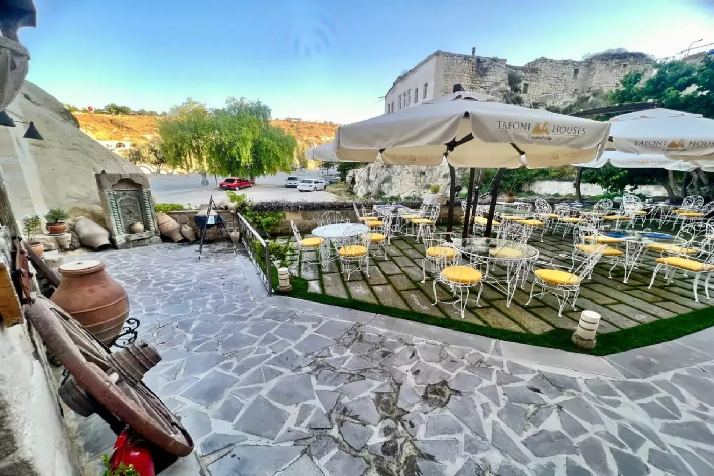 Tafoni Houses Cave Hotel
