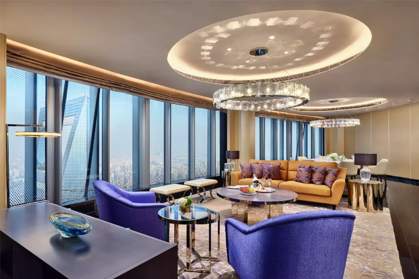 J Hotel Shanghai Tower