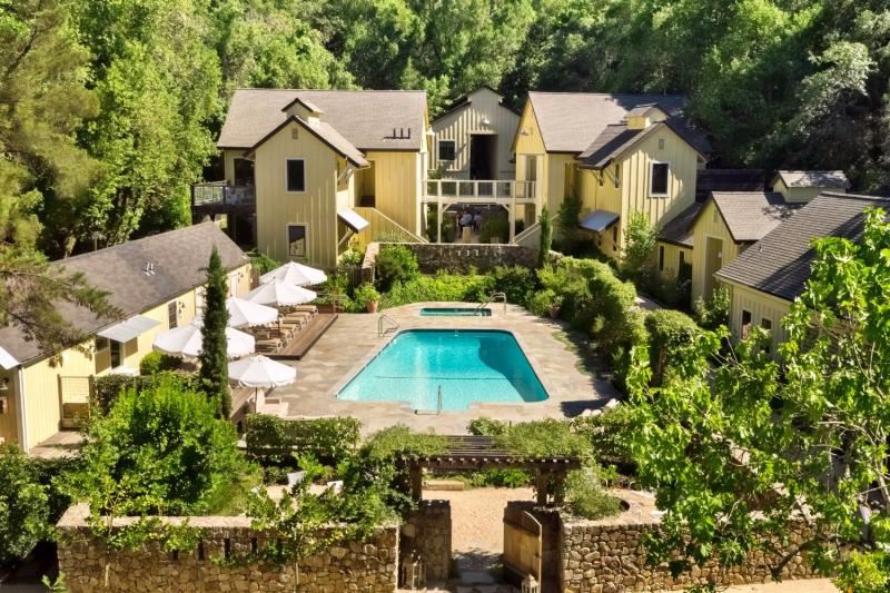 Farmhouse Inn