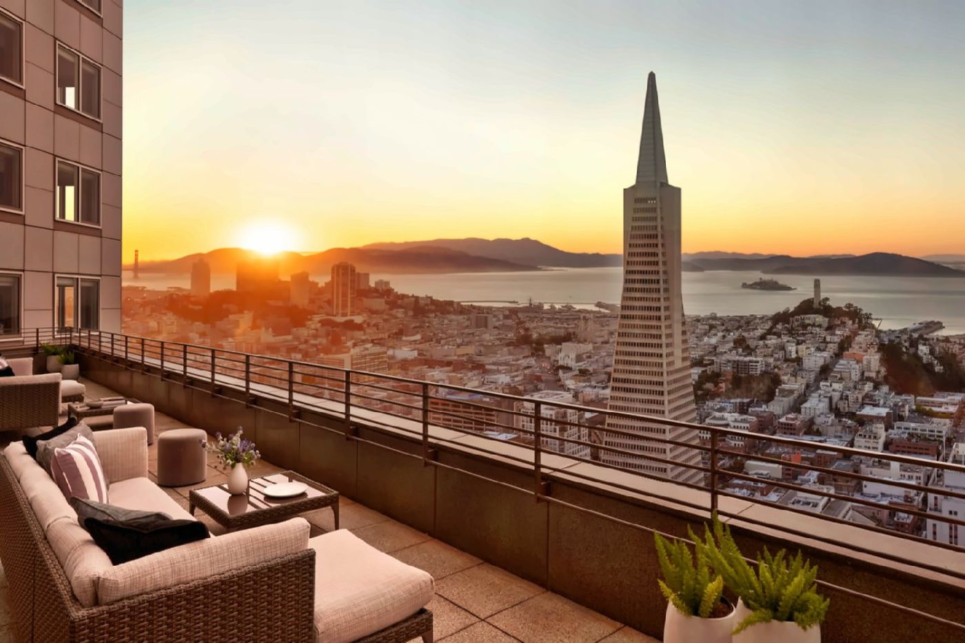 Four Seasons Hotel San Francisco at Embarcadero