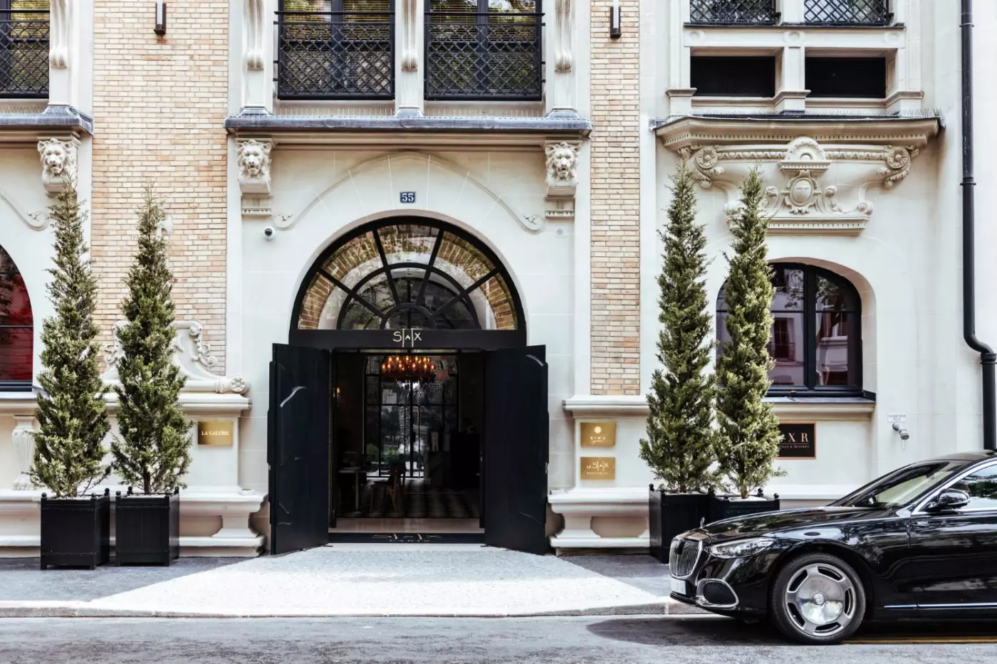 Sax Paris LXR Hotels