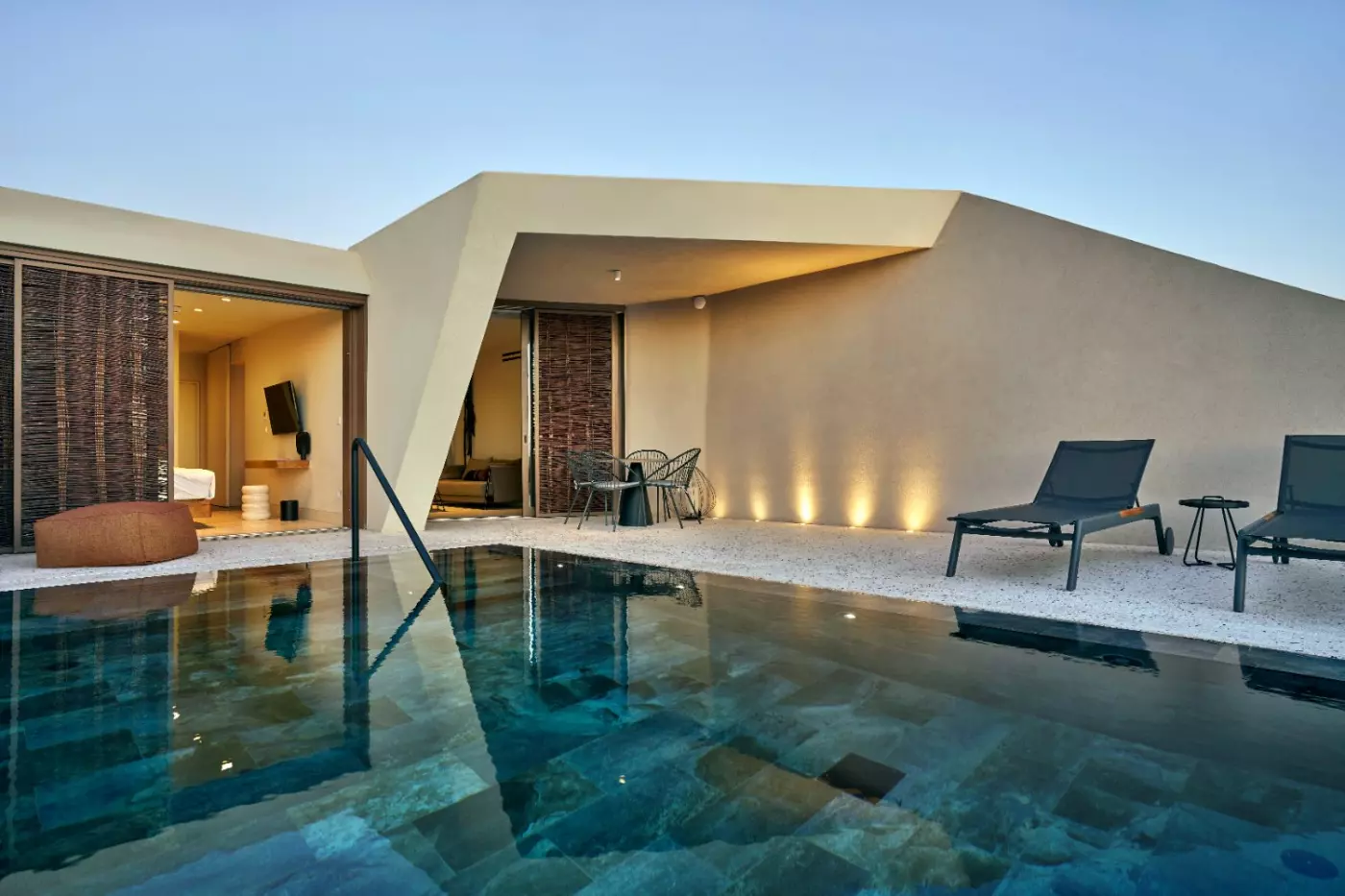 Nous Santorini