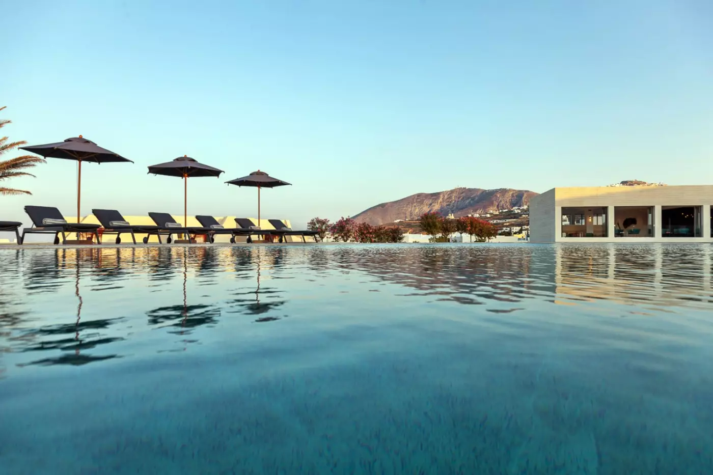 Nous Santorini