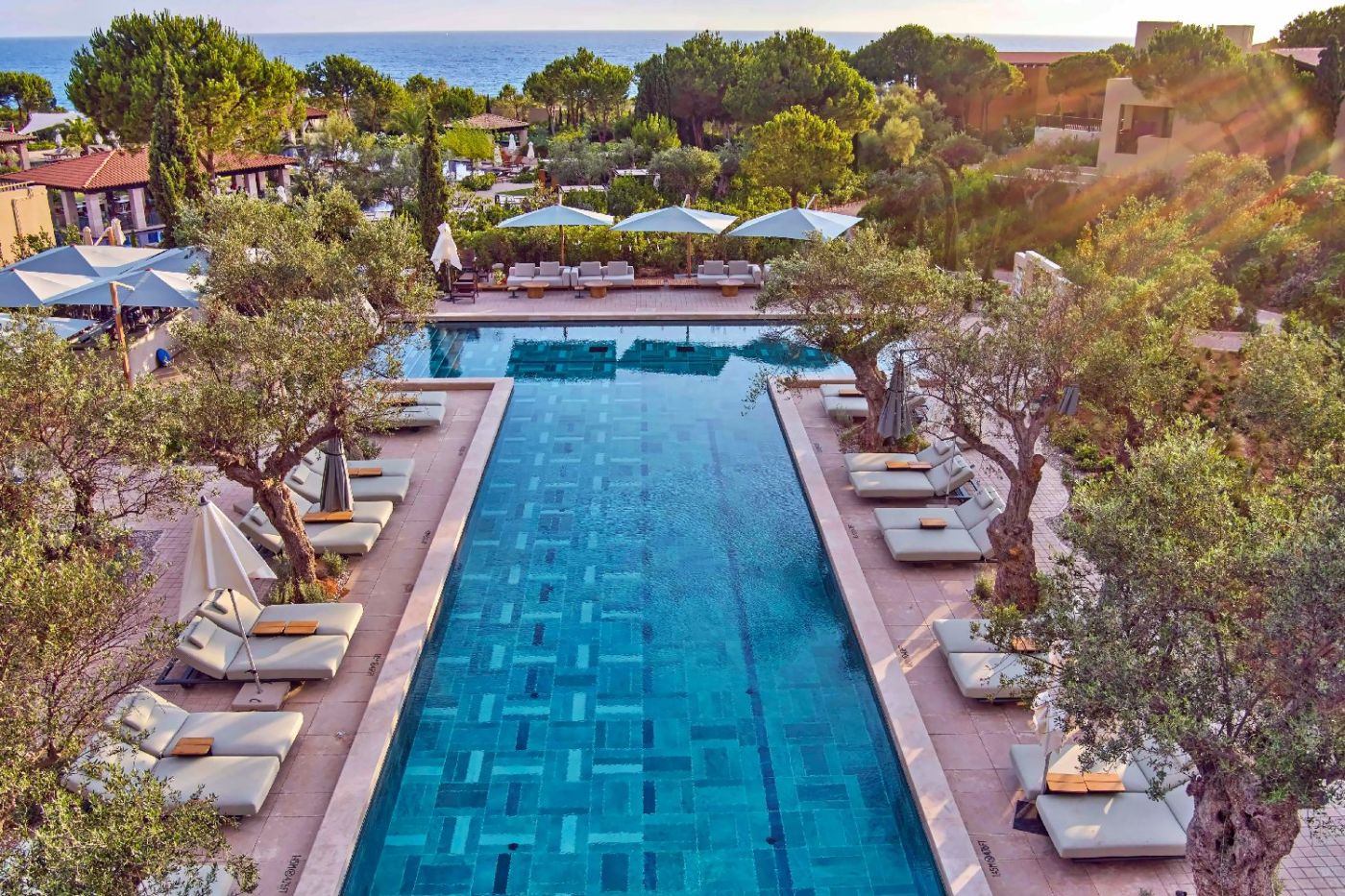 Romanos Costa Navarino
