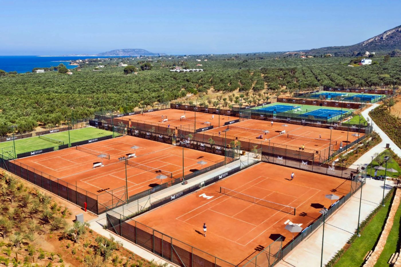 Romanos Costa Navarino