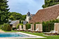 Thumbnail Chateau Louise de La Valliere