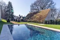Thumbnail Chateau Louise de La Valliere