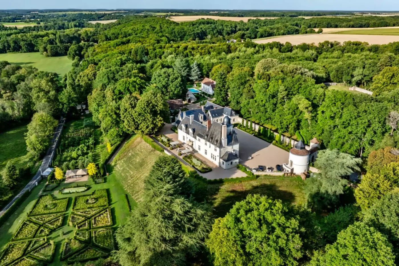 Chateau Louise de La Valliere