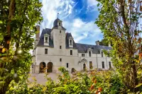 Thumbnail Chateau Louise de La Valliere