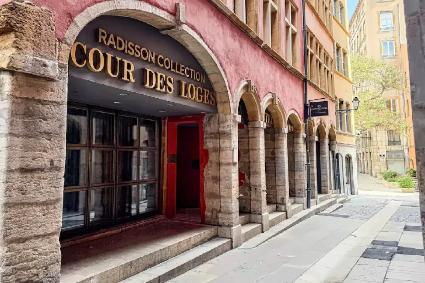 Cour des Loges Lyon, A Radisson Collection Hotel