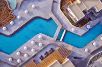 Thumbnail Summer Senses Luxury Resort