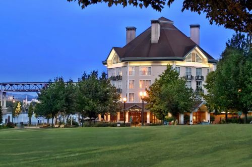 Kimpton RiverPlace Hotel