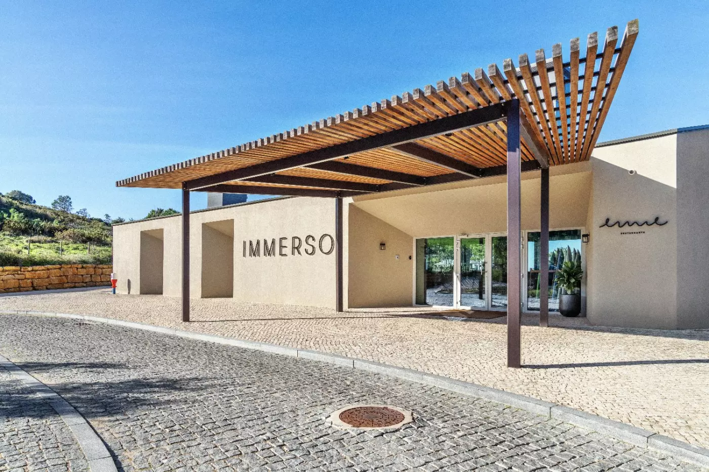 Immerso Hotel