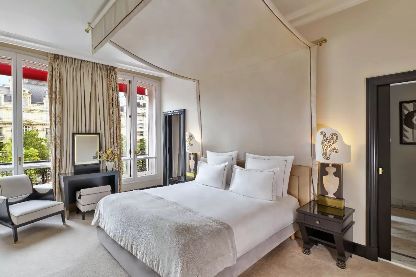 Hotel Barriere Fouquet's Paris