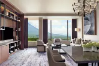 Thumbnail Higashiyama Niseko Village, a Ritz-Carlton Reserve