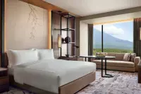 Thumbnail Higashiyama Niseko Village, a Ritz-Carlton Reserve