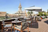 Thumbnail The Pantheon Iconic Hotel