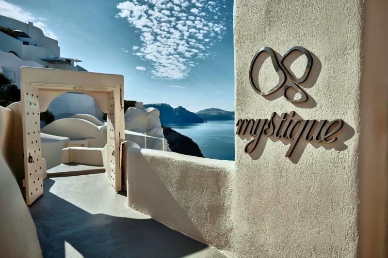 Mystique Santorini