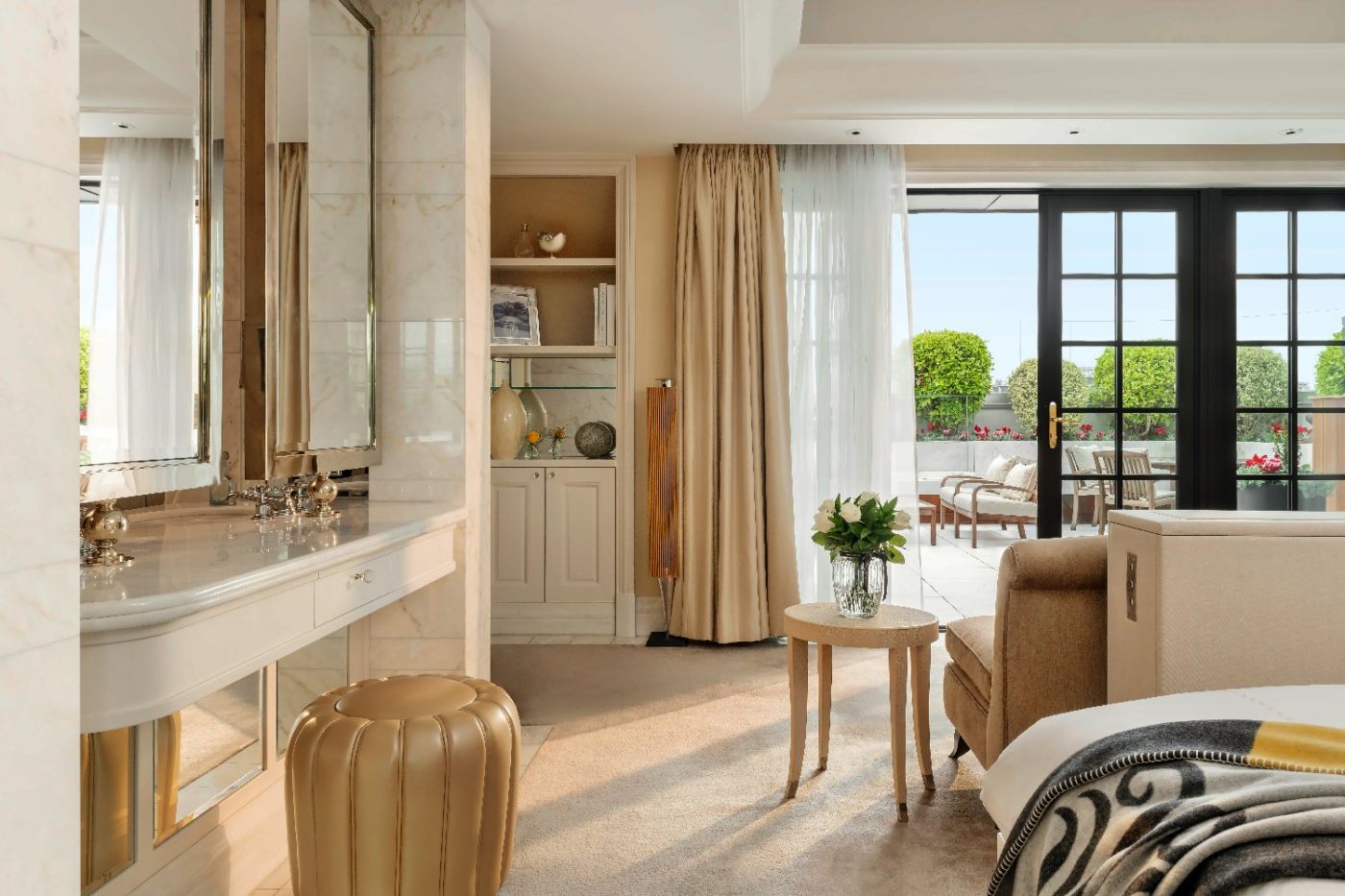 Corinthia London
