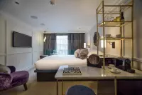 Thumbnail The Guardsman Hotel