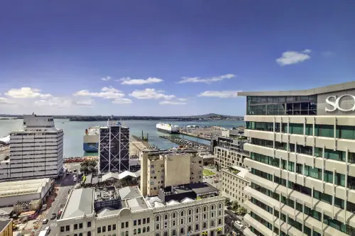 SO/ Auckland