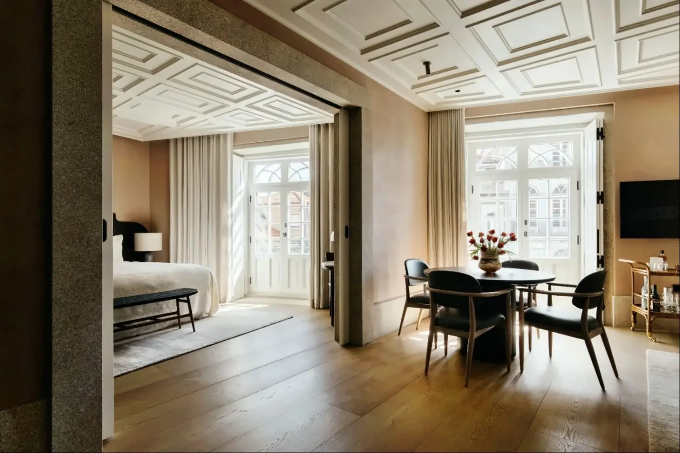 The Largo Porto
