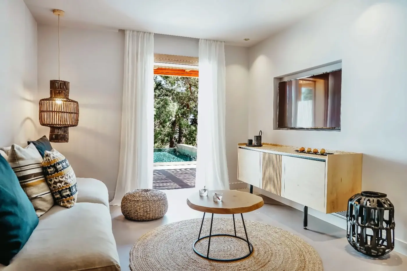 Minos Beach Art Hotel