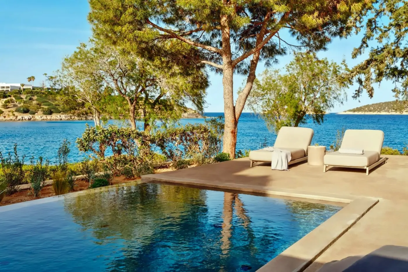 Minos Beach Art Hotel