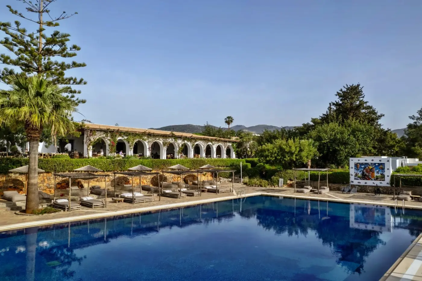 Minos Beach Art Hotel