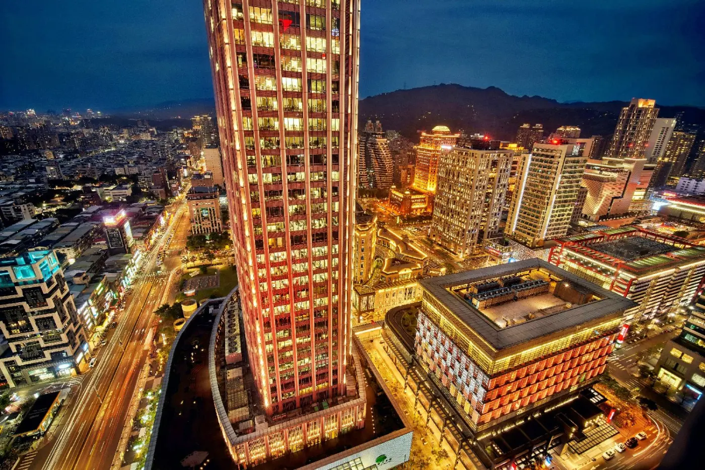 W Taipei
