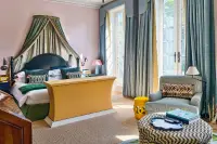 Thumbnail Beaverbrook Town House