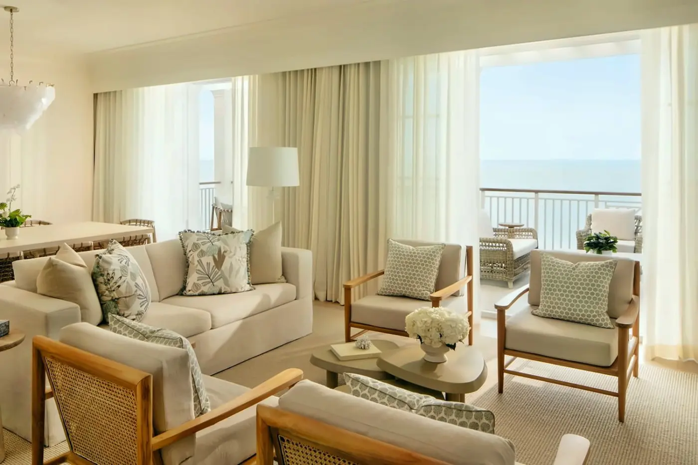 Naples Beach Club, A Four Seasons Resort