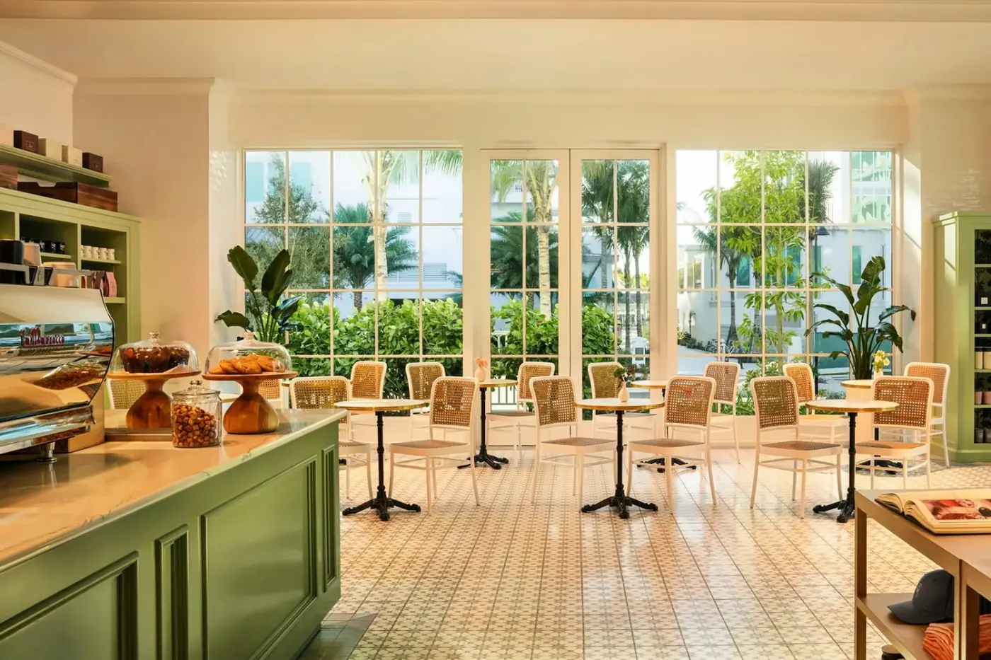 Naples Beach Club, A Four Seasons Resort