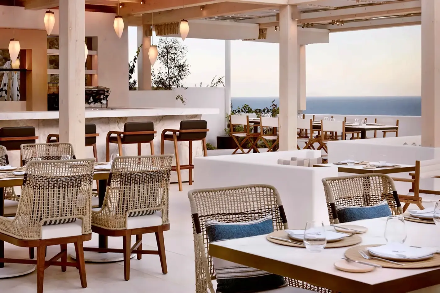 Sandblu Santorini, LXR Hotels & Resorts