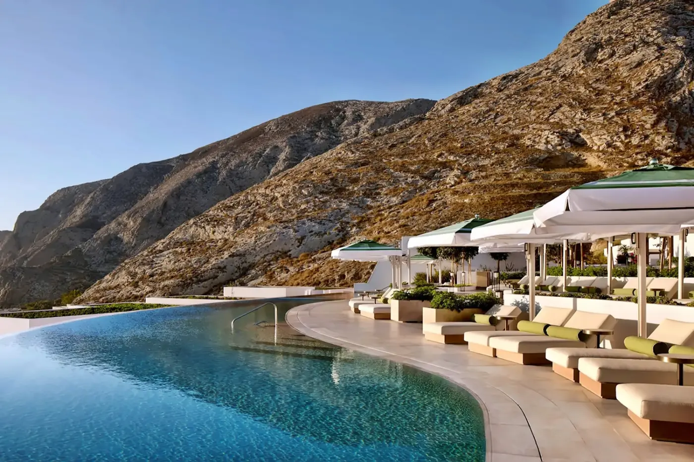 Sandblu Santorini, LXR Hotels & Resorts