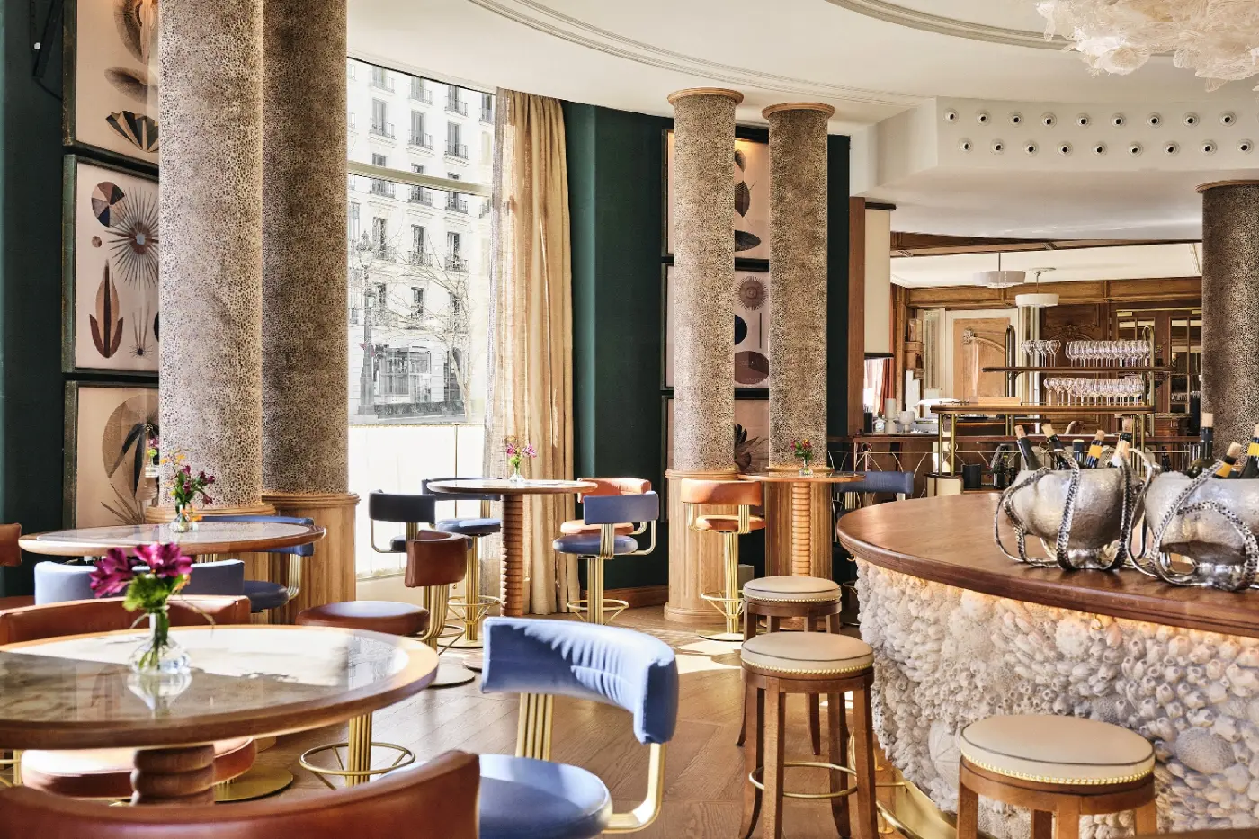 Metropolis Hotel & Club